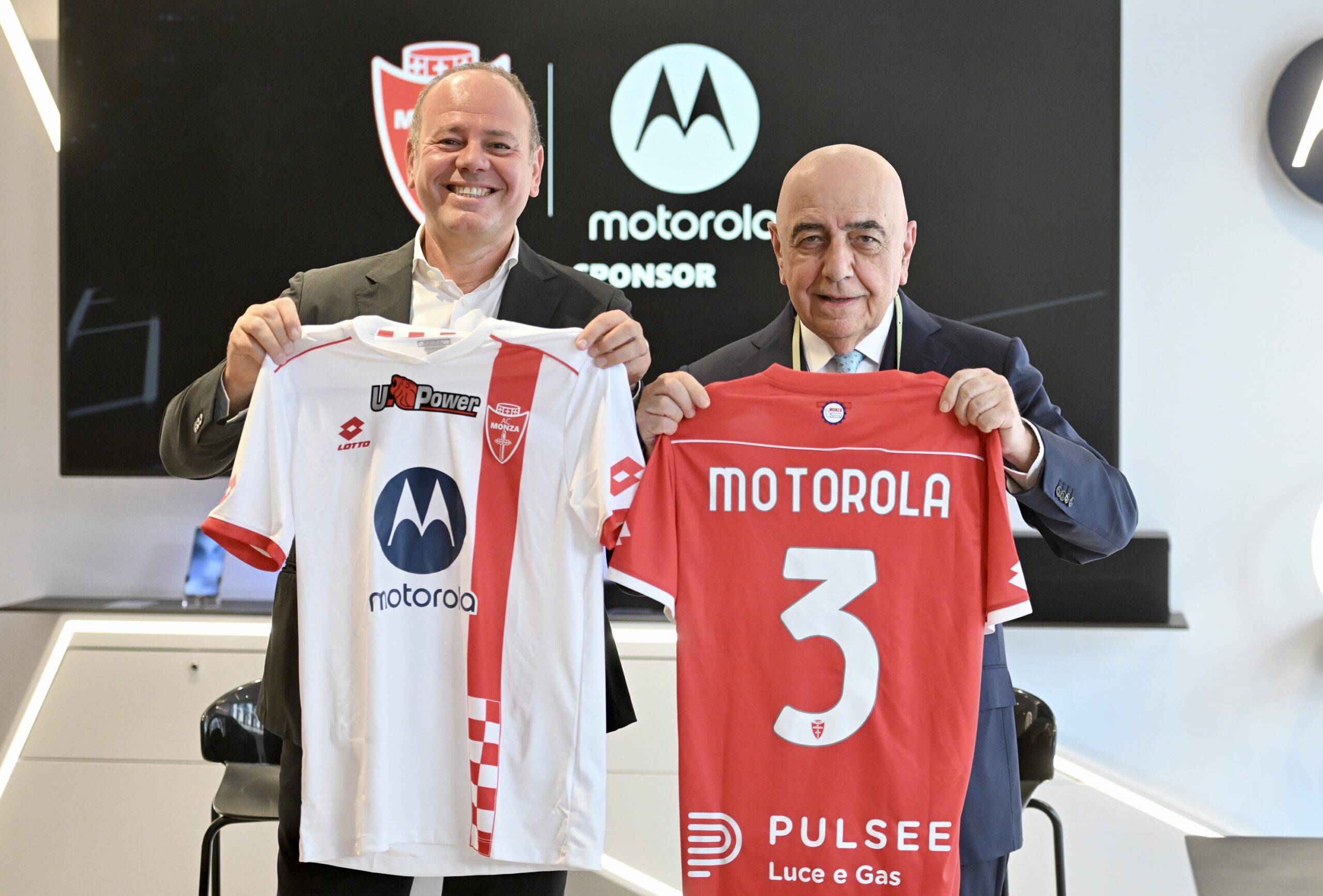 Motorola sara official sponsor di AC Monza anche nella stagione 24 25