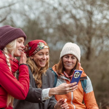 OnePlus presenta la campagna “Woman with Altitude”