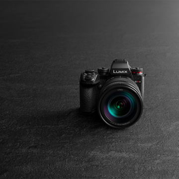 Panasonic presenta la nuova LUMIX S1RII