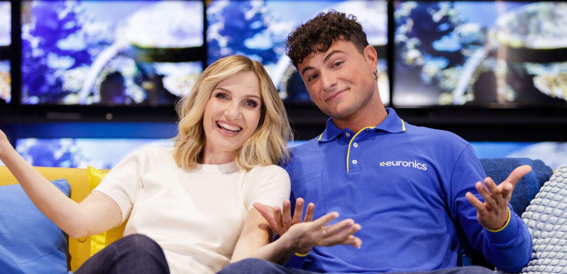 On air la campagna “Sentiti a casa con il Black Friday di Euronics”